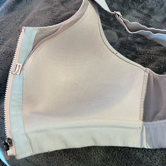 Under Amour Eclipse High Impact Zip Front Sports Bra Size 36C (M-L) - Picture 7 of 7